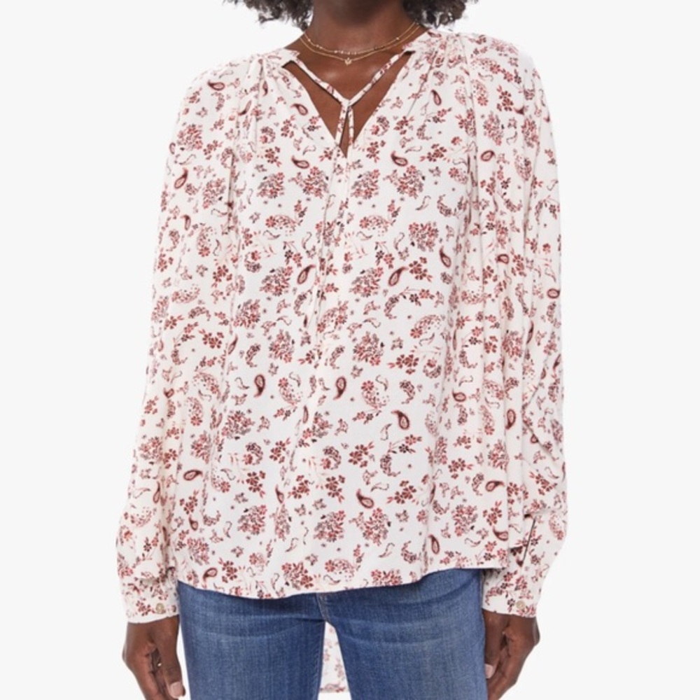 NWT Xirena Ameli Top‎ in Cream Paisley